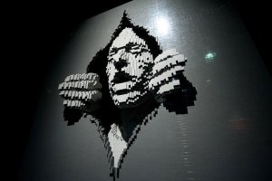 «Утечка мозгов» из России усилилась. Среди приезжающих доля образованных в два раза ниже, чем в среднем по стране