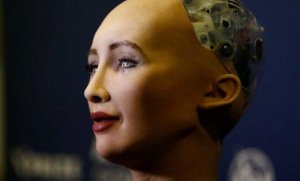 Пятничное: Робот София сломалась после вопроса о коррупции на Украине
