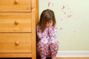У сбежавших неблагополучных родителей отняли дочь