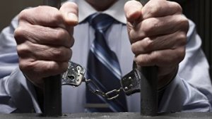 В Госдуме предлагают не лишать свободы за коррупционные преступления