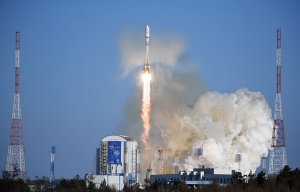 Ракета "Союз-2.1а" с 11 спутниками стартовала с космодрома Восточный