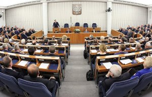 Сенат Польши принял закон, предусматривающий наказание за обвинения поляков в Холокосте