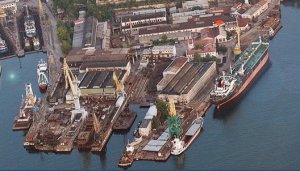 [Распоряжение от 31.01.18 №127-р] Севастопольский морской завод имени Орджоникидзе, который ранее принадлежал президенту Украины Петру Порошенко, перешел в собственность России