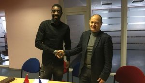 Литовский клуб подписал ангольского футболиста, поверив его фейковой странице в Википедии