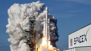 О чем умолчал Маск: названы слабые места Falcon Heavy («Это снижает надежность»: эксперт указал на слабые места Falcon Heavy)