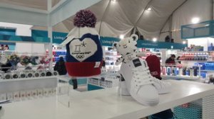 Российские спортсмены смогут носить шапку в цветах России