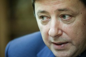 Водная монополия (Александр Хлопонин - о переносе школьных каникул, новом ГОСТе на коньяк и минеральных источниках)