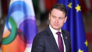 Глава МИД Нидерландов ушел в отставку из-за лжи о встрече с Путиным