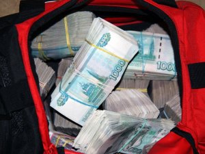 В Новой Москве таксист отобрал у мужчины 130 млн рублей