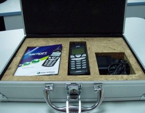 Военный телефон из РФ за 2000$ оказался китайским