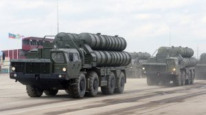 «Угрожать гораздо дешевле»: почему США не решаются на санкции против импортёров российского оружия
