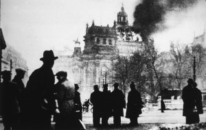 [85 лет назад...] «Тайна до конца не раскрыта»: как пожар в Рейхстаге  27 февраля 1933 года помог Гитлеру прийти к власти