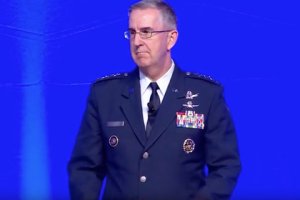{какая такая гонка вооружений?} США нашли способ уничтожить гиперзвуковое оружие России