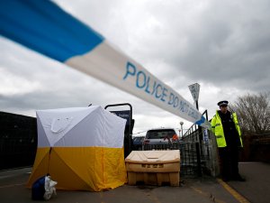 Пользователи соцсетей напомнили, что события с отравлением Скрипаля в Британии напоминают сюжет британского же сериала "Ответный удар"