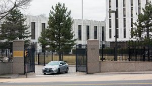 В США рассказали о кружившем над посольством РФ вертолете
