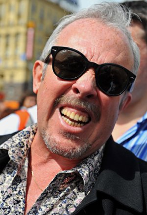 Макаревич назвал россиян "злобными дебилами"