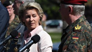 В Минобороны Германии ответили на призыв Климкина о санкциях против Шредера