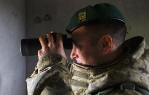 Украинские пограничники задержали в Азовском море российское рыболовецкое судно
