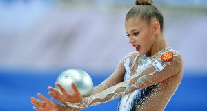 Александра Солдатова завоевала ещё две золотые медали на этапе КМ по художественной гимнастике