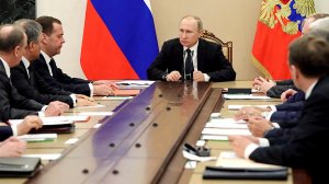 Путин заявил о попытках разжечь конфликты у российских границ