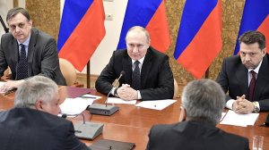 Фундаментальный приоритет (Бюджетные расходы на науку необходимо увеличить в полтора раза, заявил Владимир Путин)