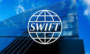 Крупнейшие российские компании стали отказываться от системы SWIFT