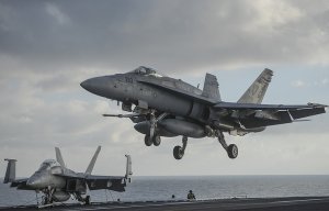 США вместе с Францией и Великобританией начали операцию против Сирии