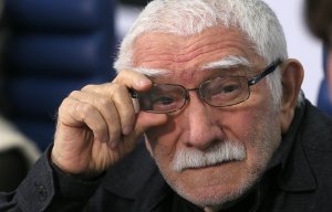 Источник: Джигарханян доставлен в больницу и находится в состоянии комы