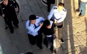 СМИ: число жертв нападения у школы в Китае возросло до девяти человек