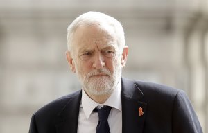 Times: боты из России через Twitter помогали лидеру британской оппозиции Корбину