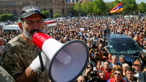 Пашинян обсудил ситуацию в Армении с Госдепом