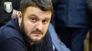 Соломенский районный суд Киева повторно наложил арест на квартиры и акции сына министра внутренних дел Украины Арсена Авакова Александра