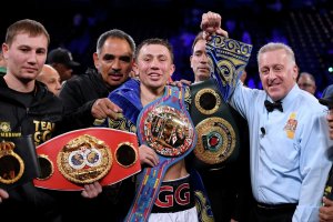 Головкин победил Мартиросяна и защитил титулы WBC и WBA