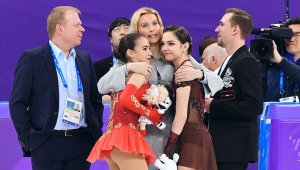 [Отработанный материал] Канада или Армения: какую сборную выберет Медведева. Как отреагировали на уход фигуристки Медведевой от тренера Тутберидзе