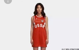 Литва удивилась советской символике на продукции Adidas