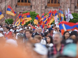 Ереван стал пешеходным после назначения Пашиняна