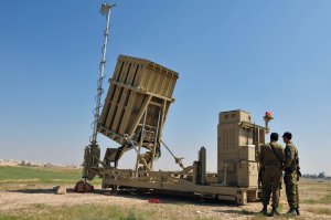 Израиль привел войска в состояние повышенной готовности к атаке из Сирии