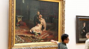 В Третьяковке задержали повредившего картину Репина мужчину