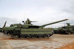 Военные в ЗВО испытывают модернизированные танки и БМП