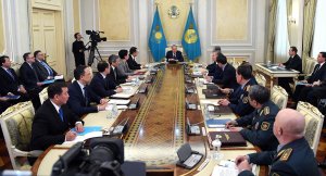 [В силу исторической миссии] Сенат Казахстана закрепил прожизненное право Назарбаева возглавлять Совет безопасности