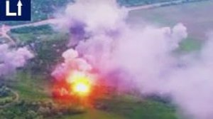 Ракетные удары ДНР по позициям ВСУ под Авдеевкой — кадры с дрона