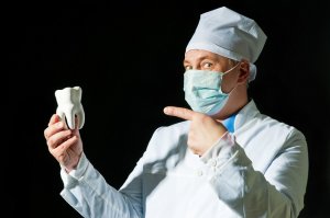 Российские ученые научились предсказывать кариес по слюне