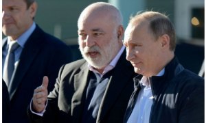 Forbes: в Швейцарии заблокирован 1 миллиард долларов на счетах олигарха Вексельберга