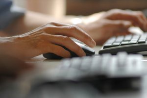 Найден способ выявить смертельные болезни по курсору мыши (Большой Брат с Красным Крестом)