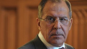 Россия никогда не просилась назад в G8, заявил Лавров