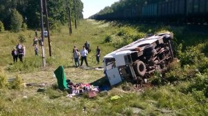 ДТП с грузовым поездом и пассажирским автобусом в Орловской области. Пять человек погибли и 12 пострадали.