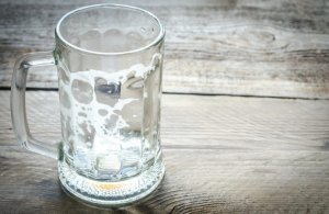 Шведы пьют. Русский город высох
