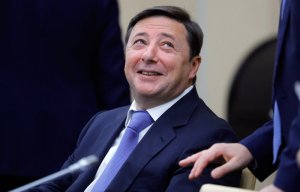 Вице-премьер "заработал"  2,9 млрд рублей увеличив доход за год в 293 раза