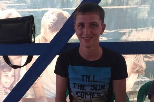 Моряк, спасший тонущую девочку: «Около километра плыл в темноте против течения» (23-летний Богдан Огородников в темноте бросился в воду, чтобы вытащить 14-летнюю школьницу)