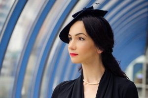 Леруа Мерлен отстранила от должности свою пиарщицу за ее пост о «вате» (Компания извинилась за высказывание своей сотрудницы)